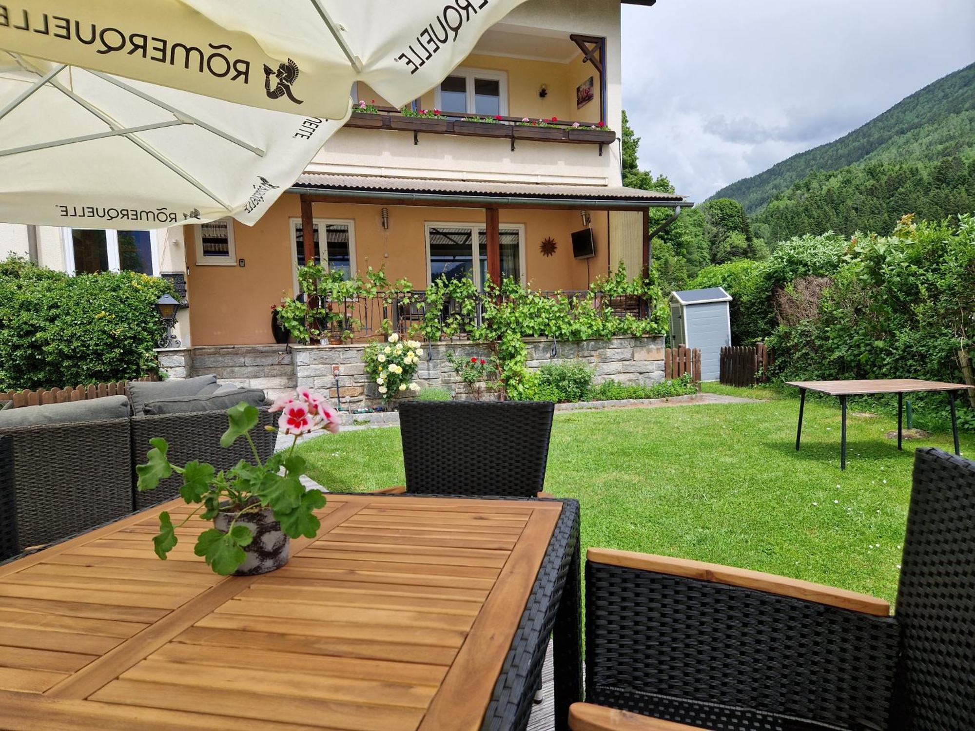 Pension Sonnenheim Rooms&Apartments Gmünd Buitenkant foto